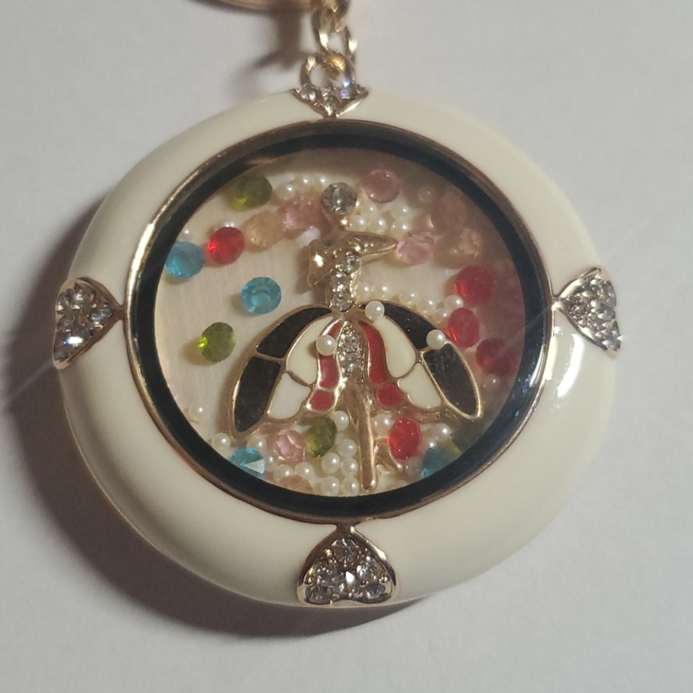 🆕️Ballerina Key Chain - Picture 3 of 5